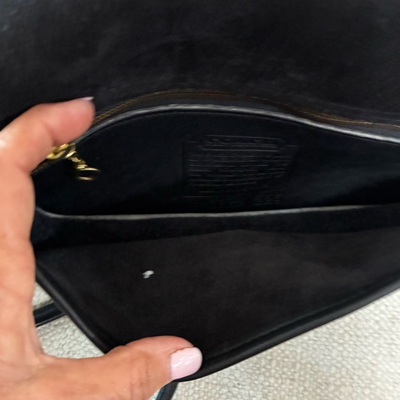 Vintage Coach Dinky Black Leather Crossbody Bag with hang tag - Picture 10 of 13